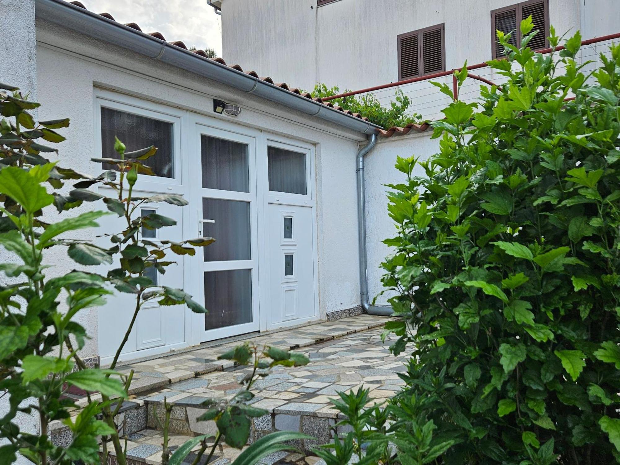 Apartments Betty Borik Ровинь Экстерьер фото